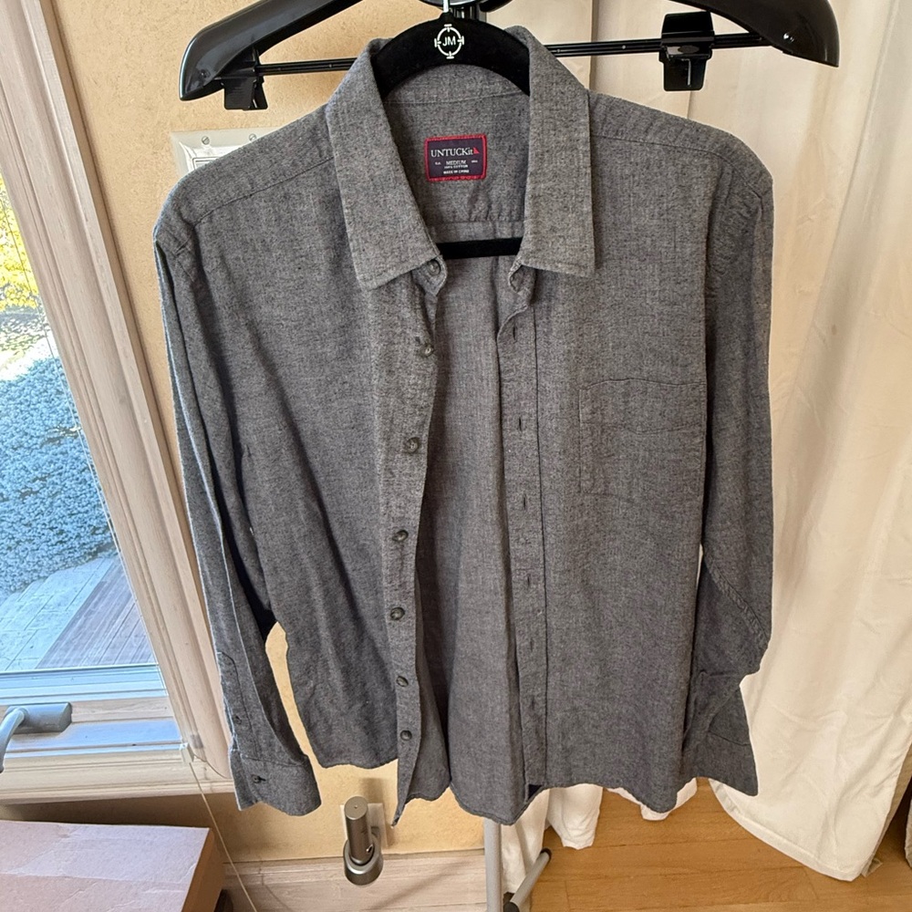 UNTUCKit Men's 100 percent cotton Gray Casual Button Down Shirt